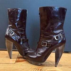 VINTAGE CHLOE BOOTS - RARE FIND!!!